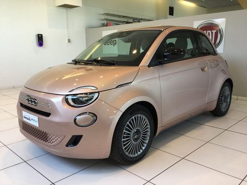 FIAT 500 Hybrid Hybrid Icon MY26 PACK COMFORT