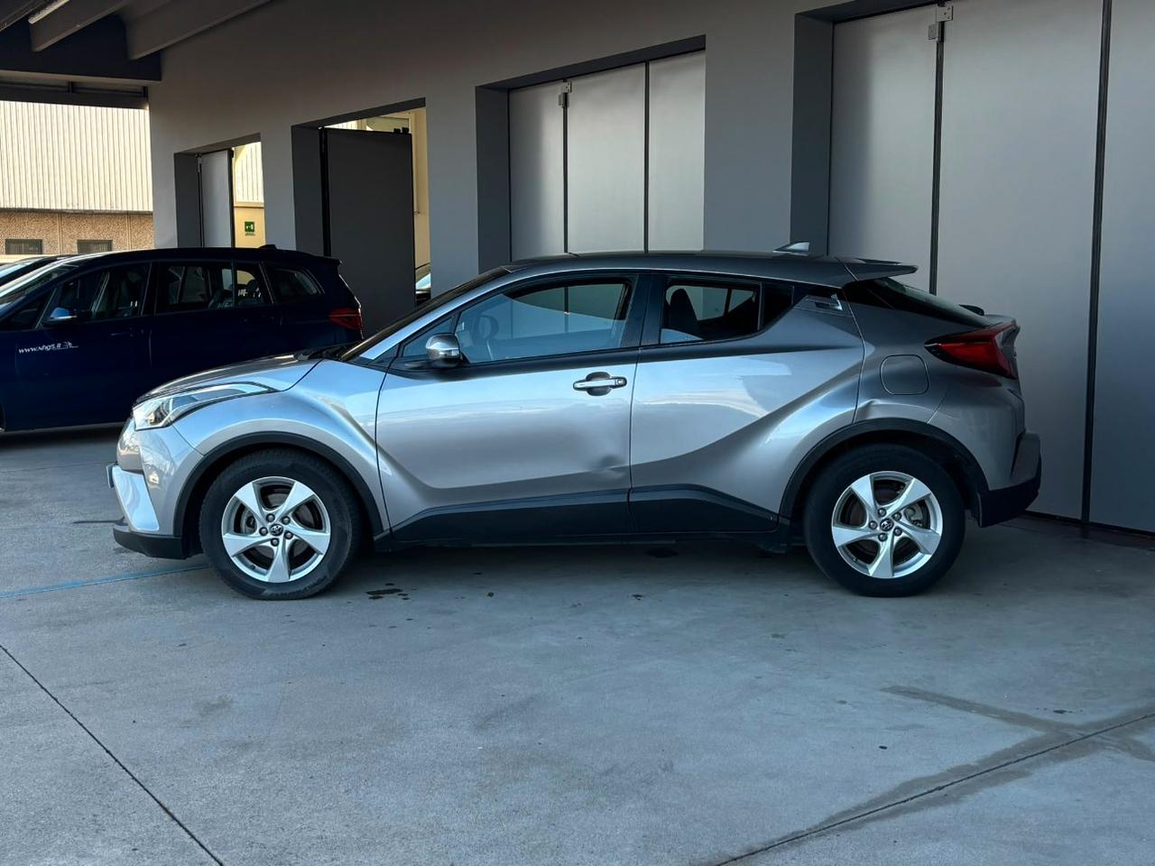 Toyota C-HR 5 Porte C-HR 1.8h Active 2wd e-cvt
