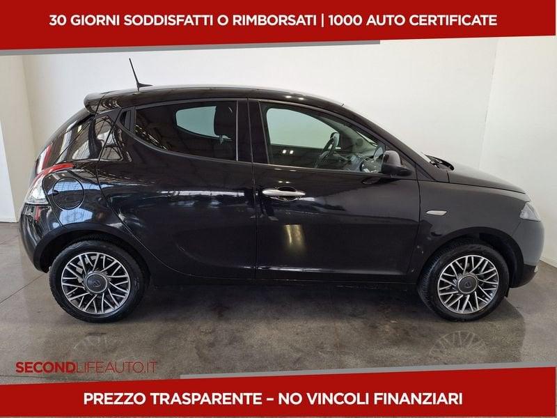 Lancia Ypsilon 1.0 firefly hybrid Gold Plus s&s 70cv 5p.ti