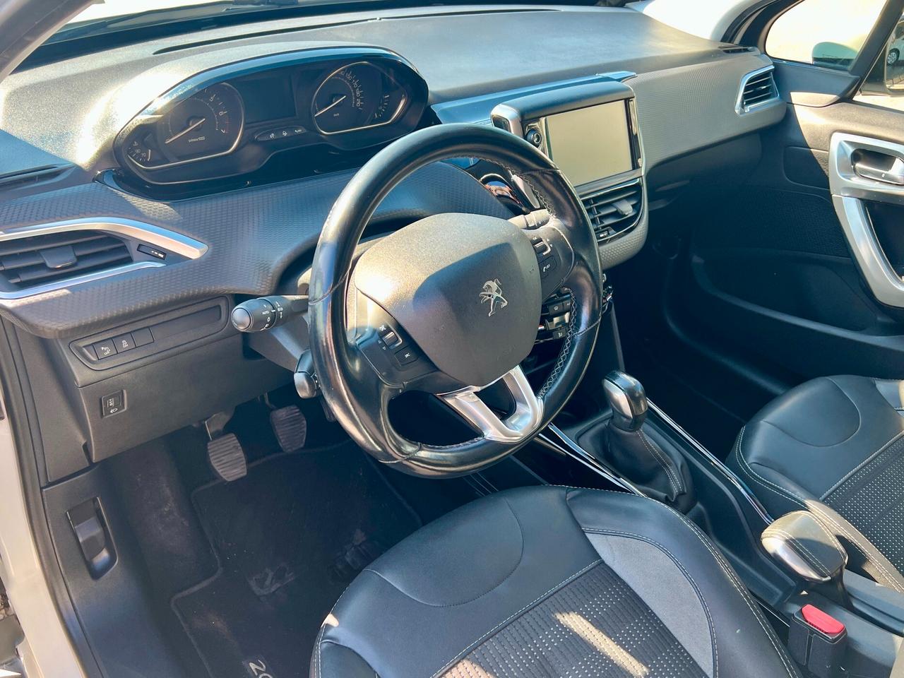 Peugeot 2008 1.2 PureTech 82 cv - 2017