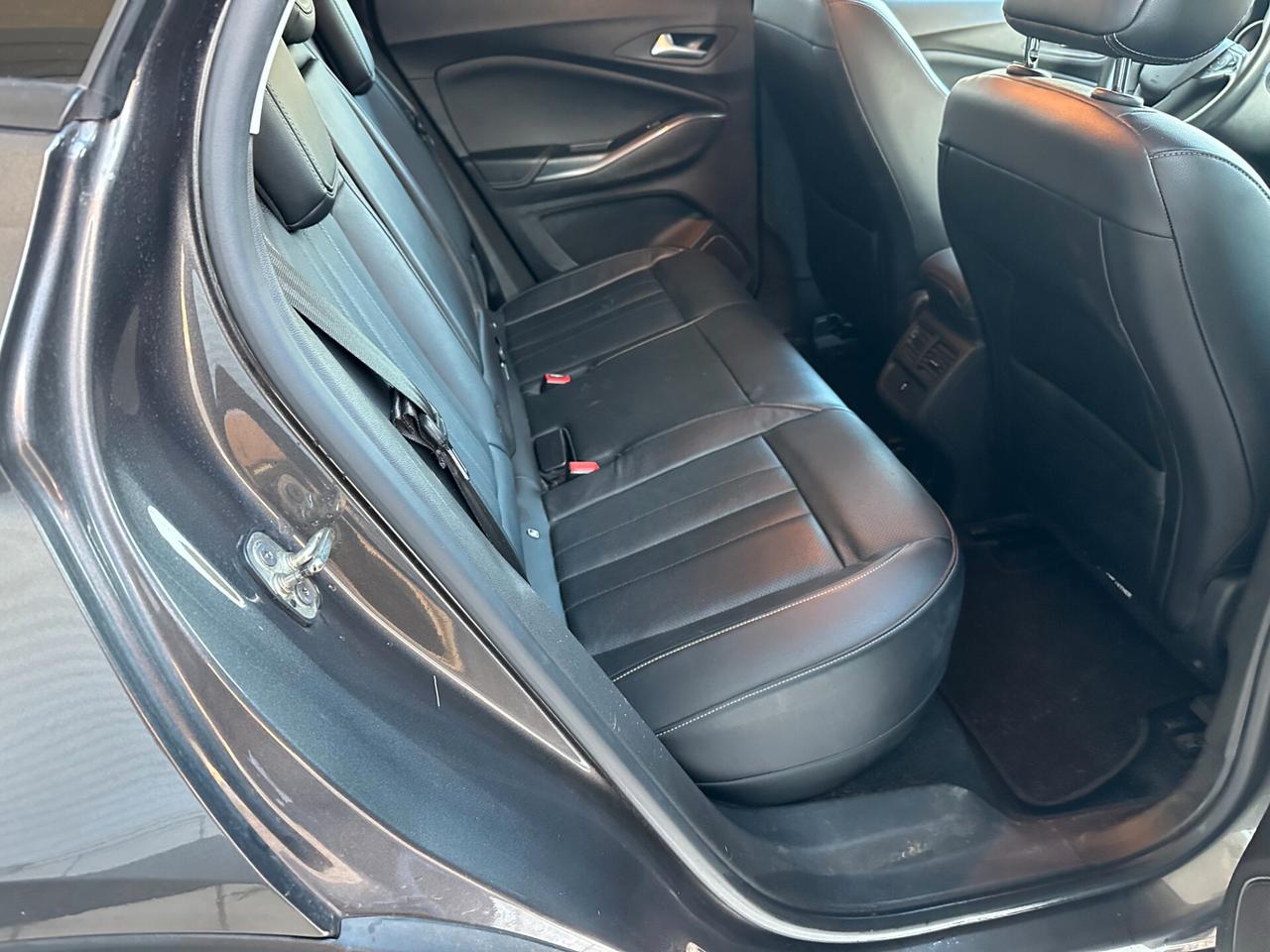 Opel Grandland X 1.6 Hybrid4 Plug-in aut. AWD