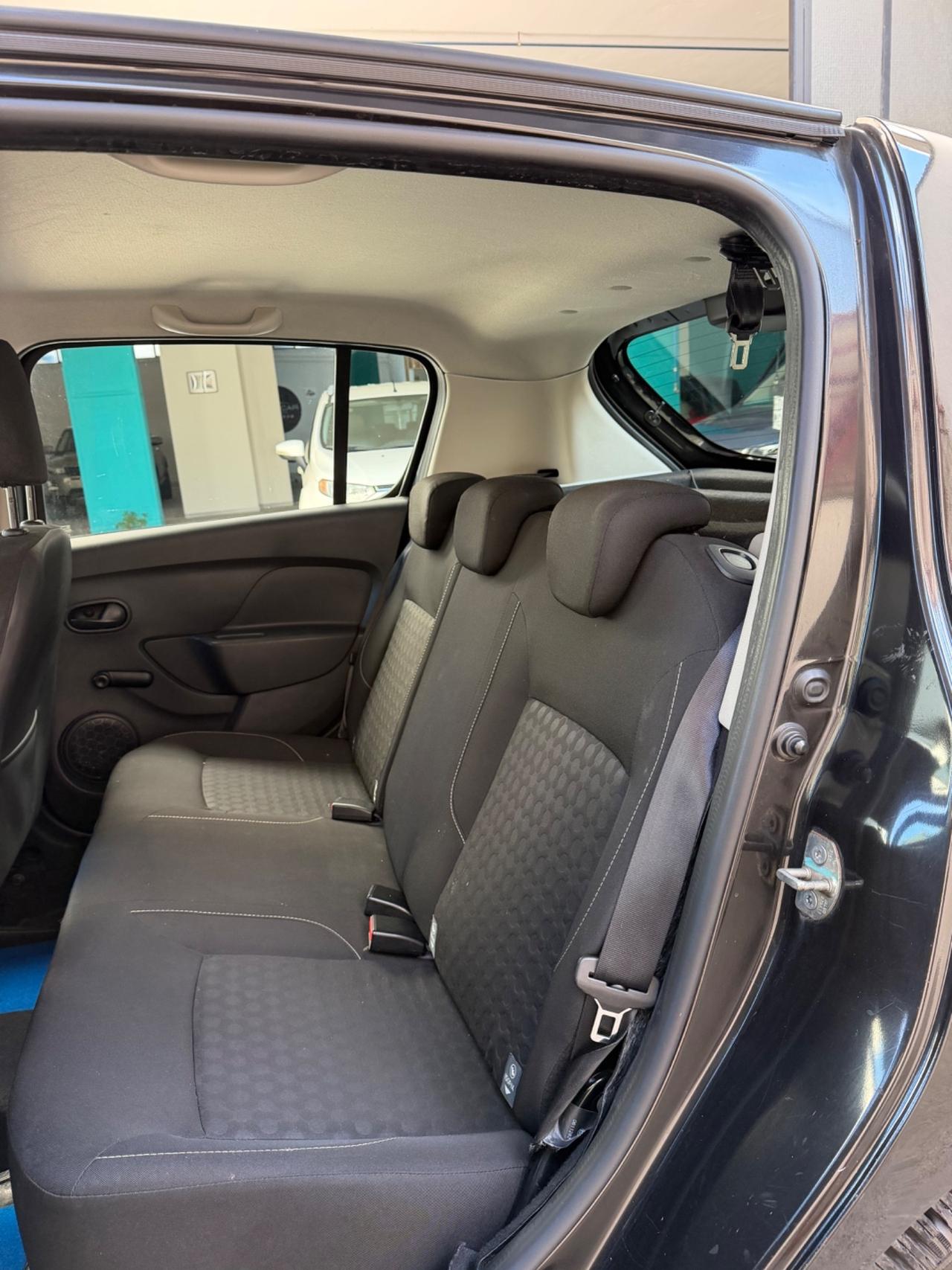 Dacia Sandero Laureate