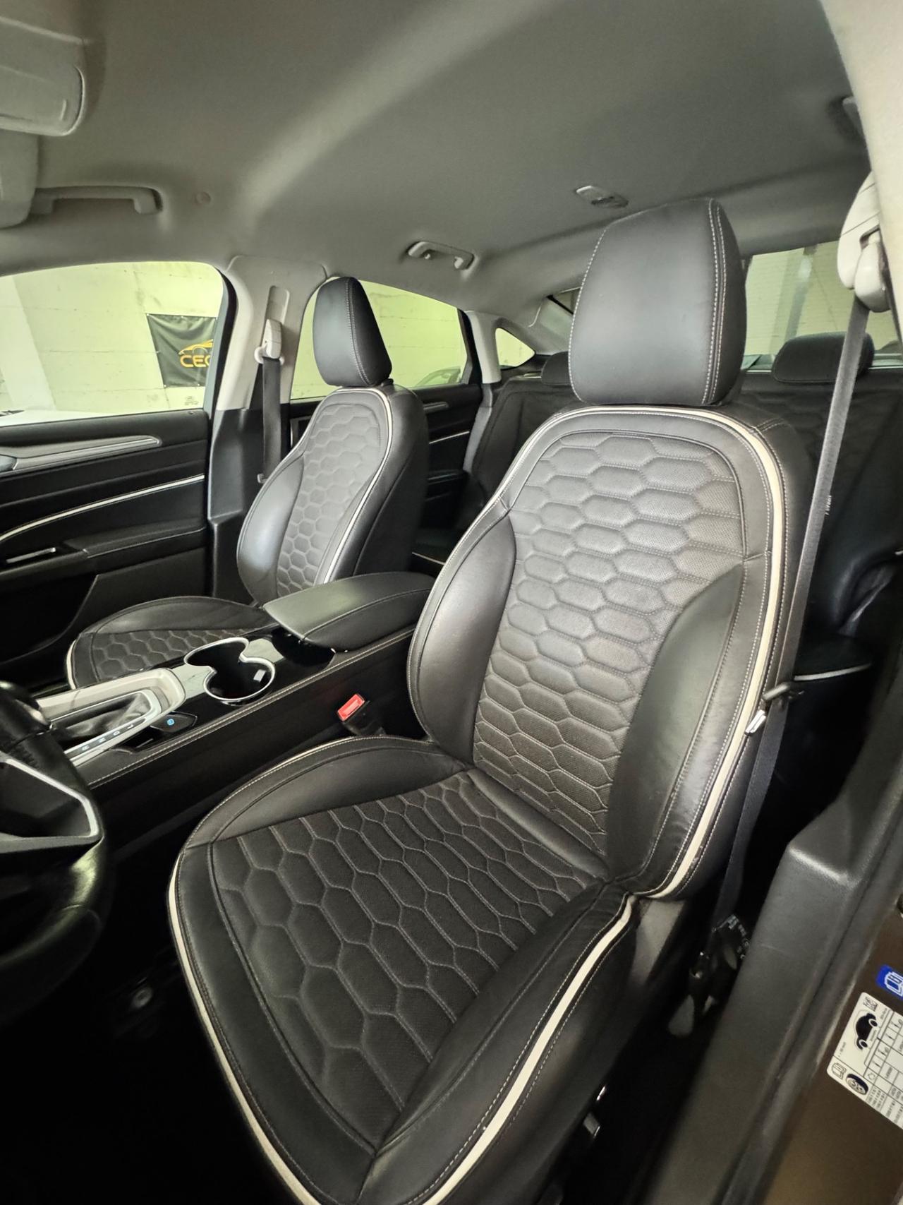Ford Mondeo Full Hybrid 2.0 VIGNALE 36.000Km