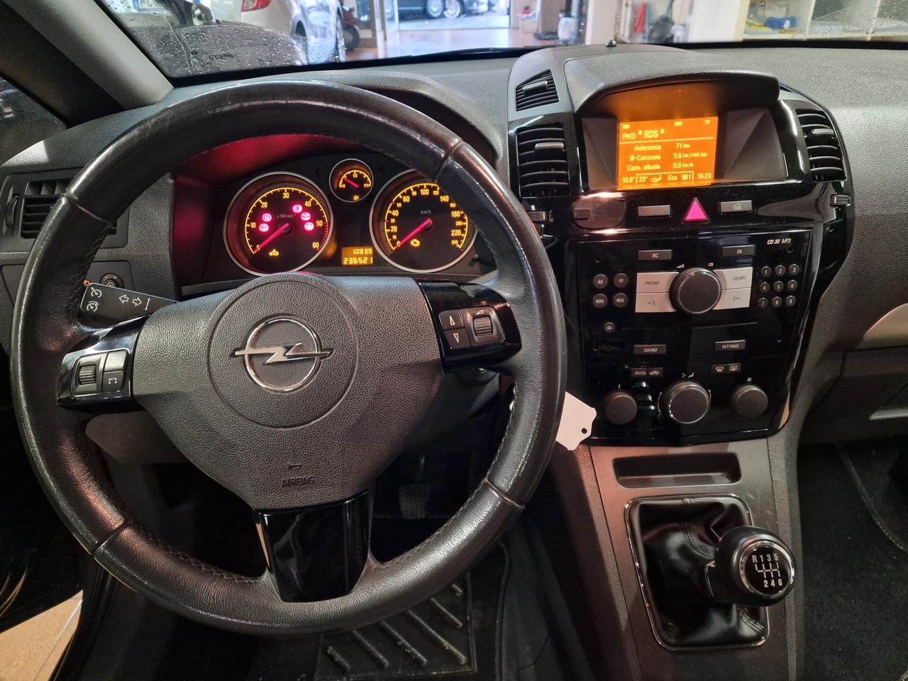 Opel Zafira 1.7 CDTI diesel, 7 posti ok neopatentati.