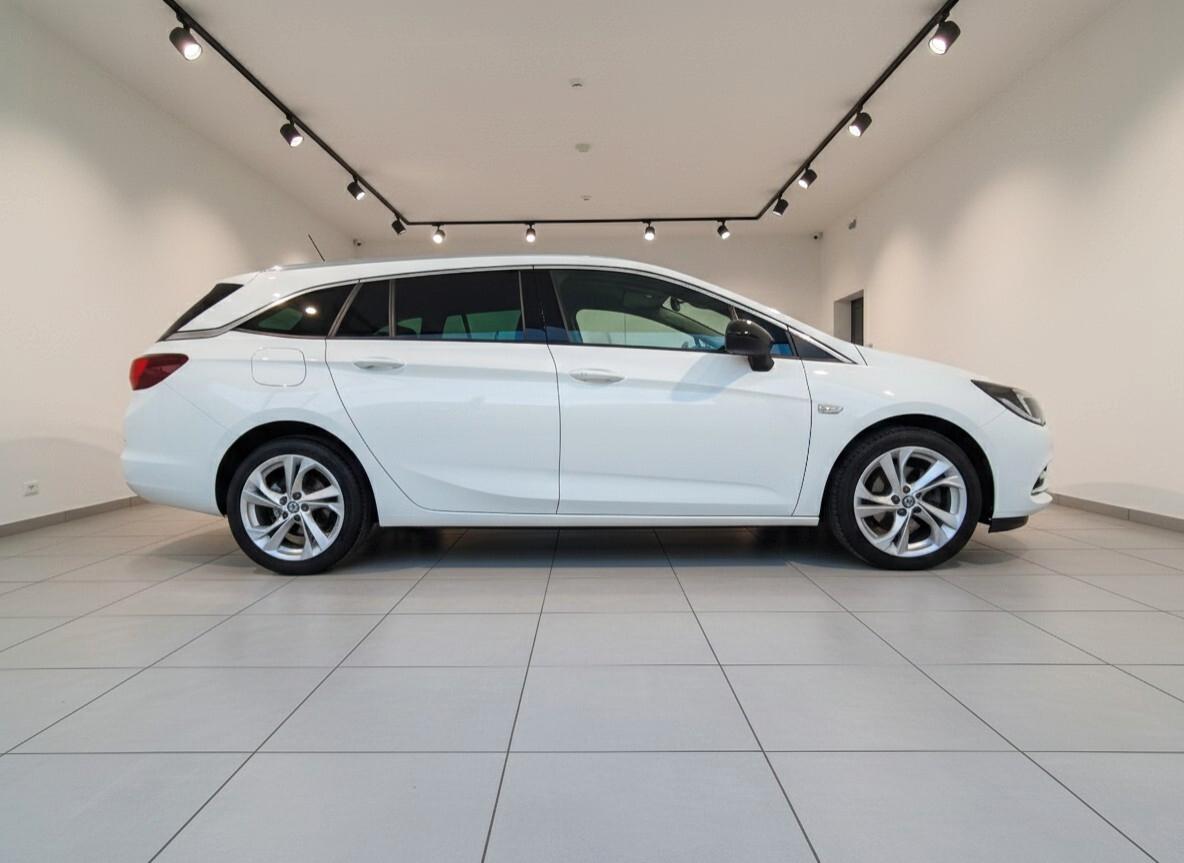 Opel Astra 1.6 CDTi 136CV Sports Tourer Business Elegance