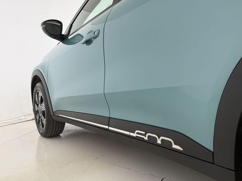 FIAT 600 1.2 Hybrid 145cv DCT MHEV