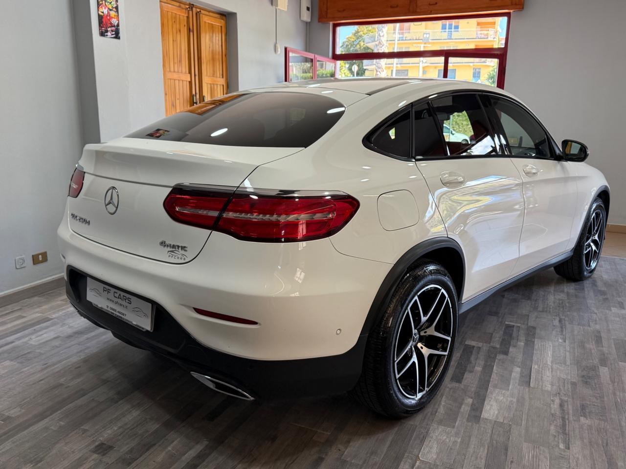 Mercedes-benz GLC 250d 4Matic Coupè Premium AMG Line Night Edition.