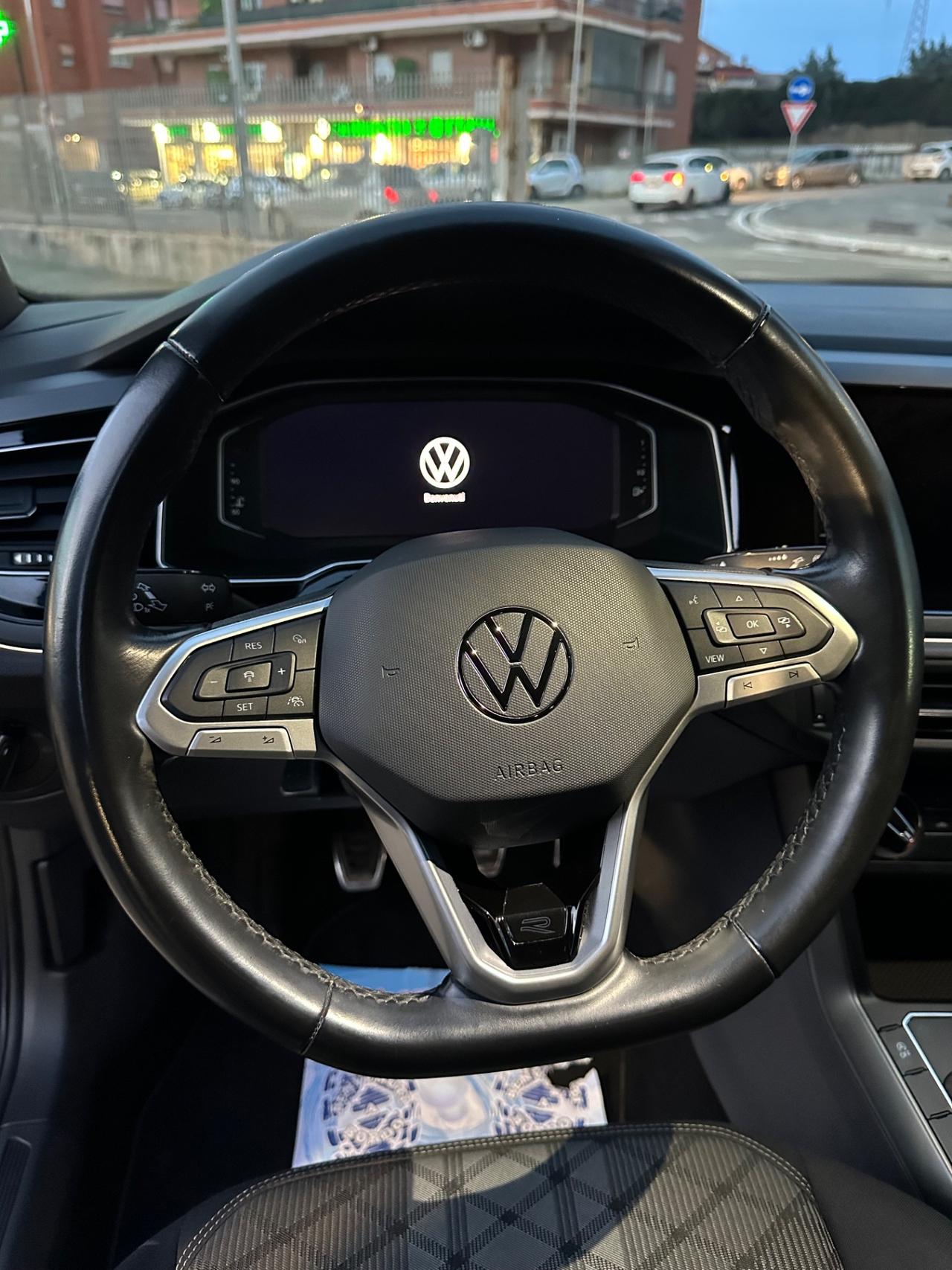 Volkswagen Taigo 1.0 TSI 110 CV R-Line