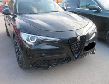 Alfa Romeo Stelvio 2.2 Turbodiesel 160 CV AT8 RWD Sport-Tech total black