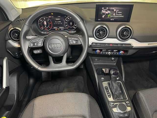 Audi Q2 35 TDI quattro S tronic Identity Black