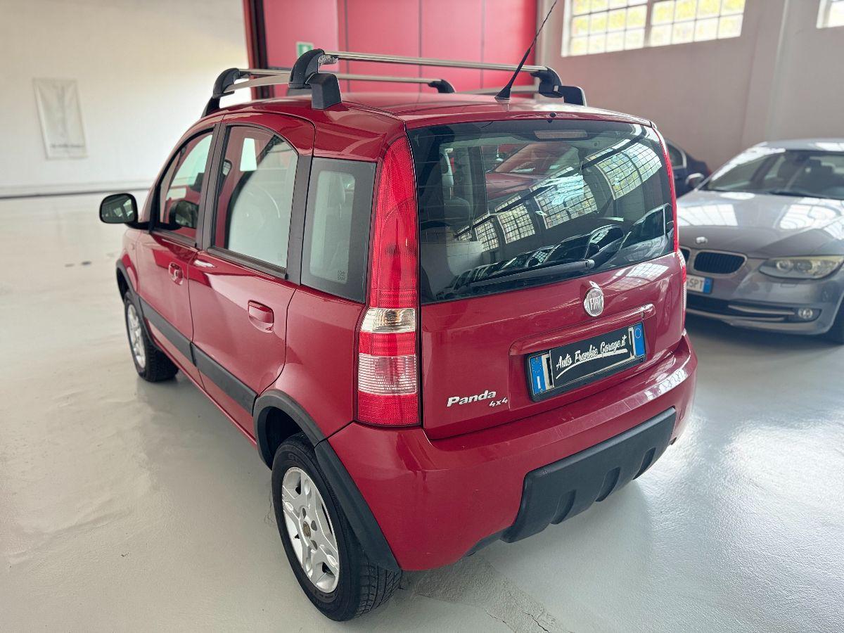 FIAT - Panda - 1.3 MJT 16V DPF 4x4 Climbing