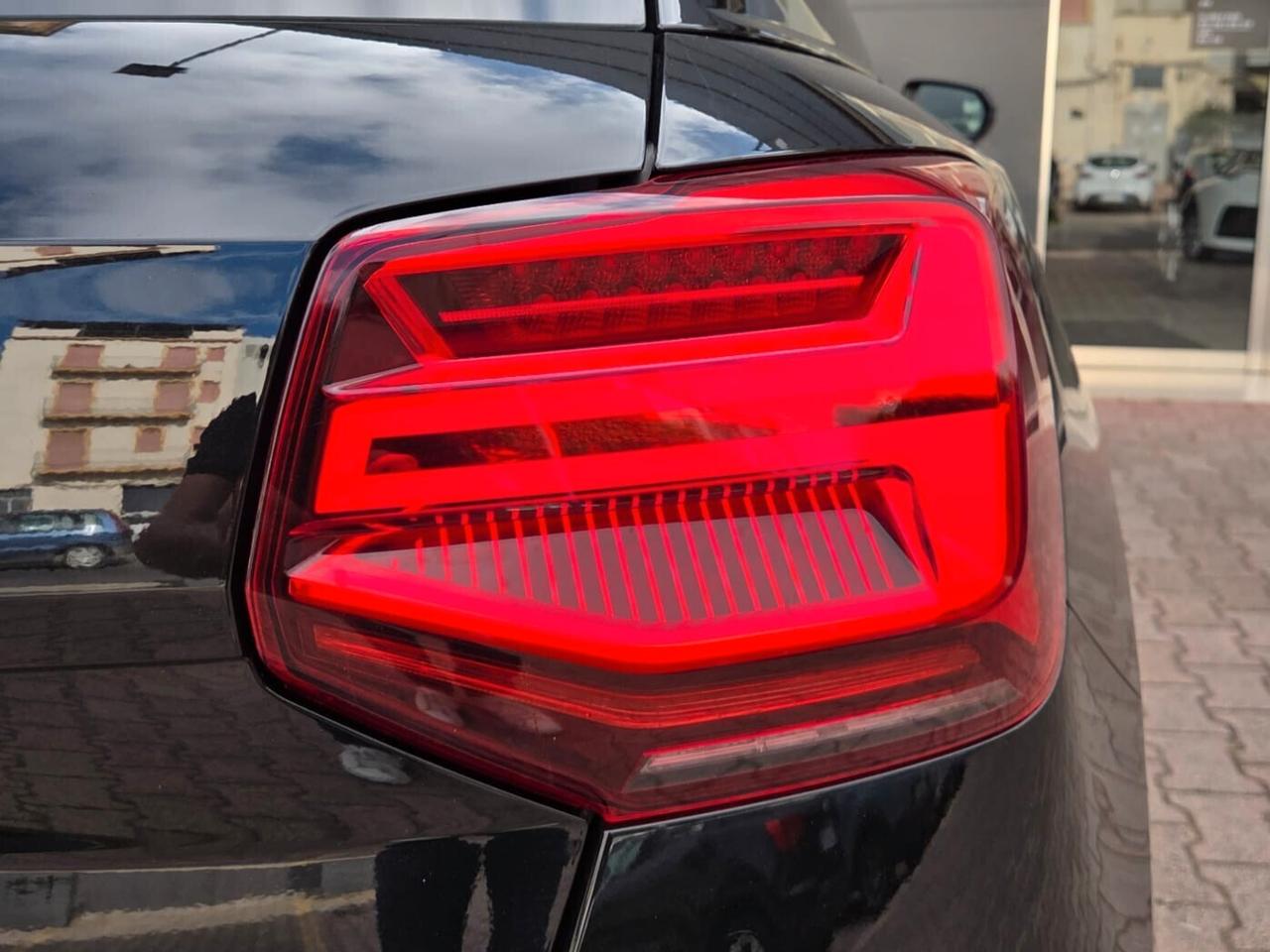 Audi Q2 35 TDI S tronic Business