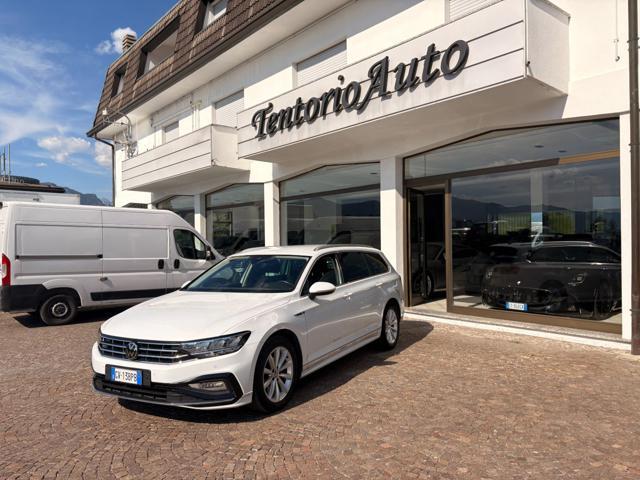 VOLKSWAGEN Passat Variant 2.0 TDI SCR EVO DSG R LINE