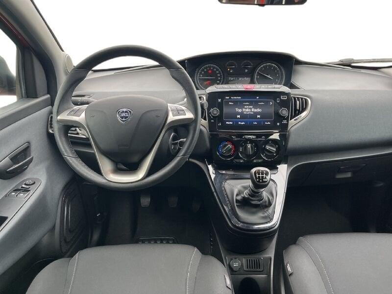 Lancia Ypsilon III 2021 1.0 firefly hybrid Gold s&s 70cv