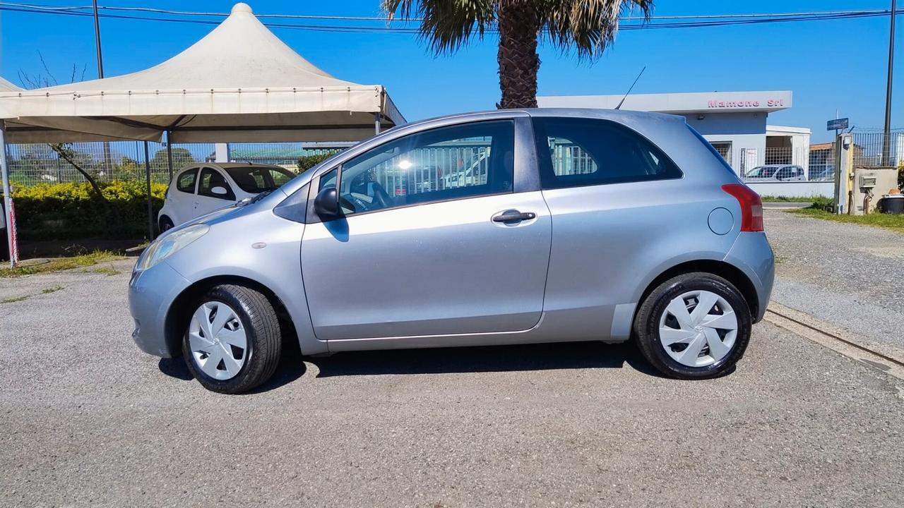 Toyota Yaris 1.0 3 Porte
