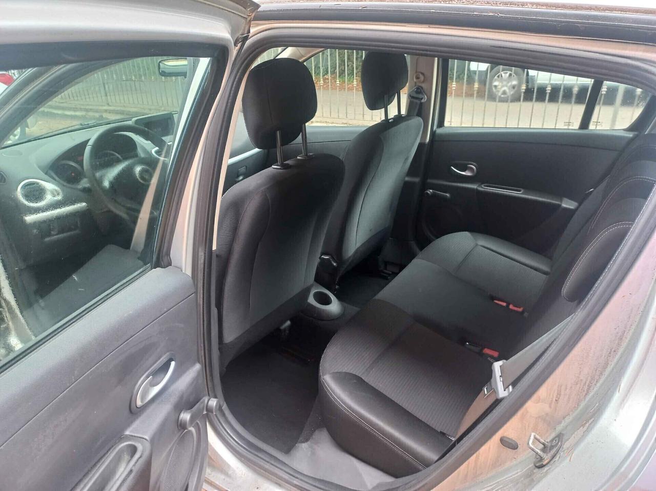 Renault Clio 1.2 16V 5 porte GPL Dynamique