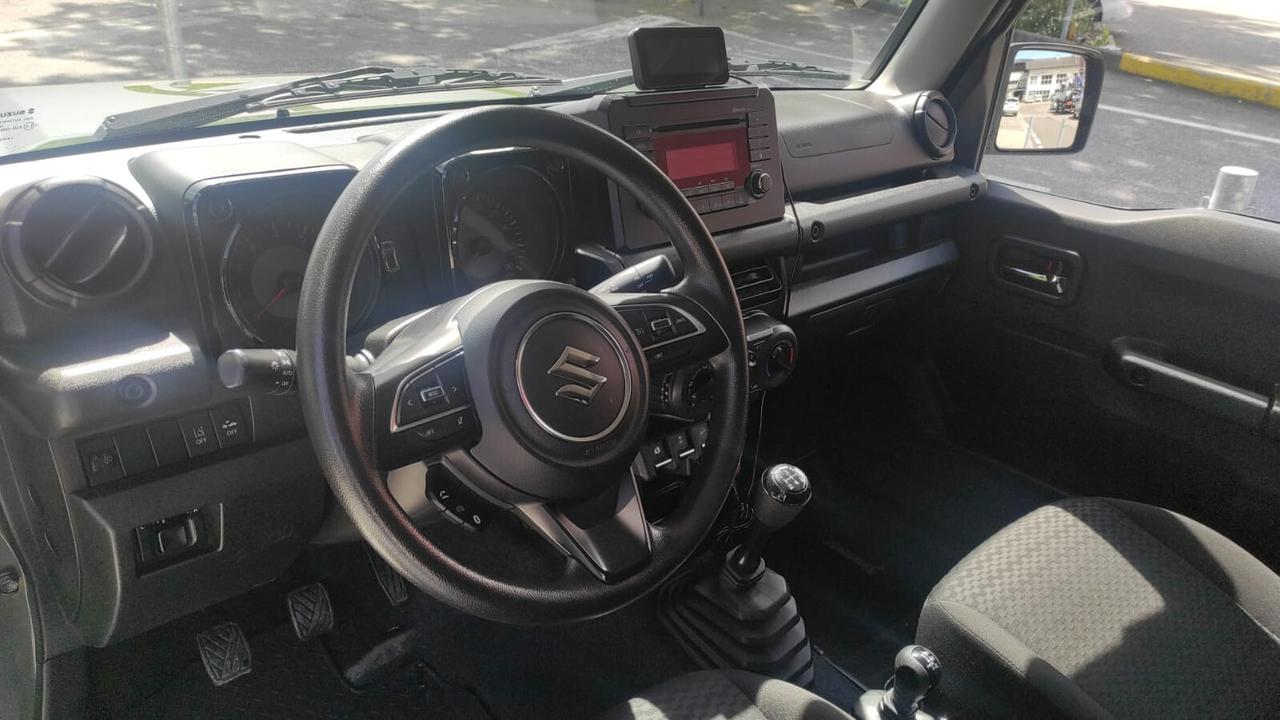 SUZUKI JIMNY 4X4 RIDOTTE 4 POSTI AUTOVETTURA GANCIO