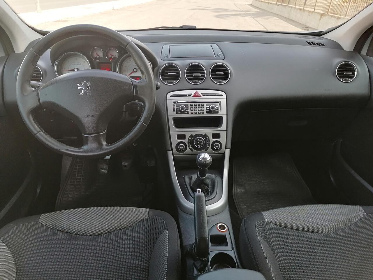Peugeot 308 1.6 HDi 110CV 5p. Tecno