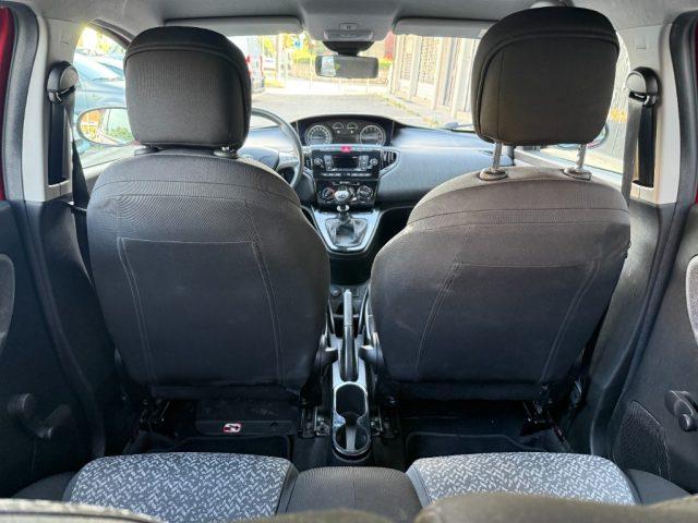 LANCIA Ypsilon 1.0 FireFly 5 porte S&S Hybrid Ecochic Silver