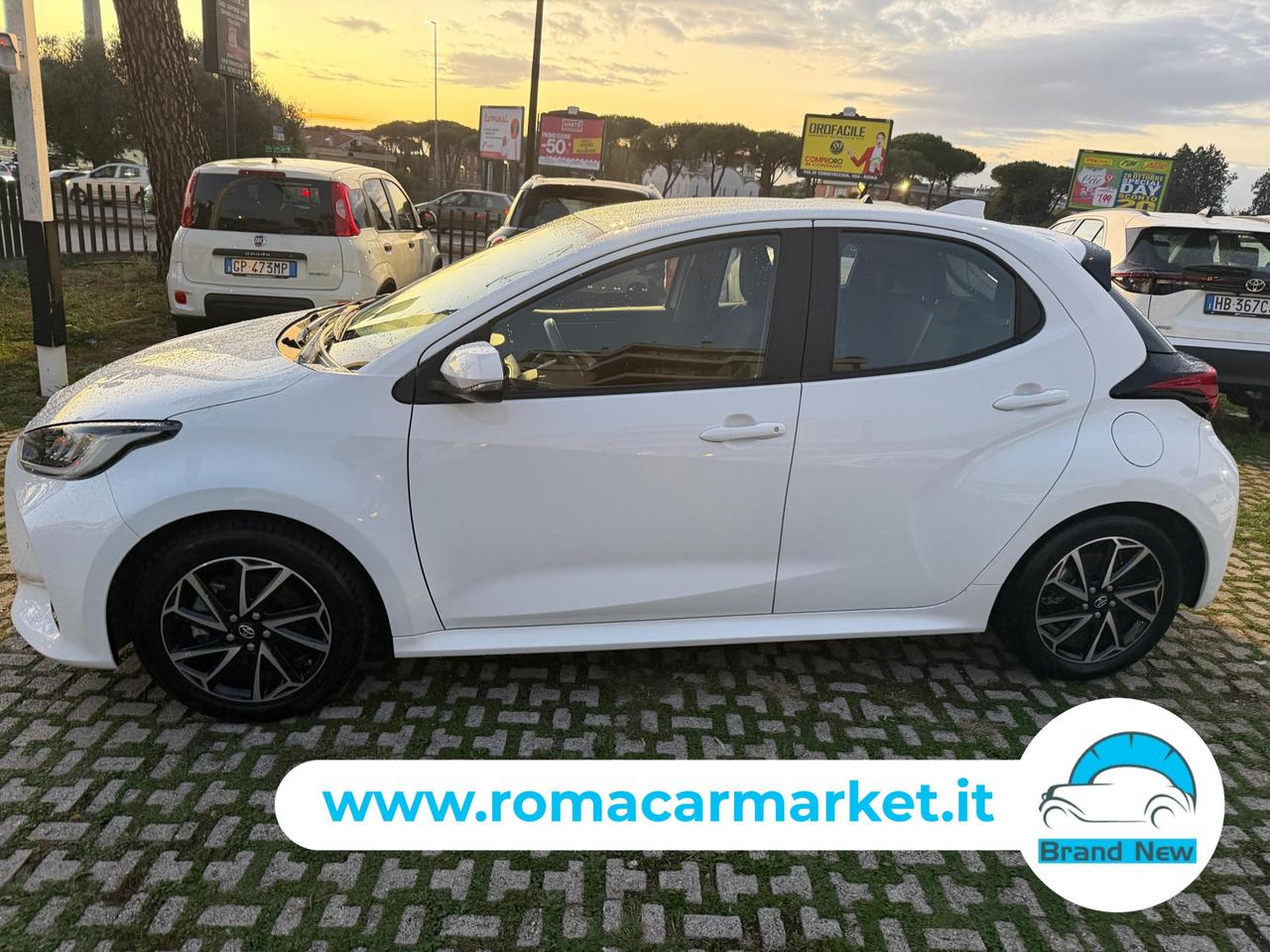 Toyota Yaris 1.5h Trend KM CERTIFICATI UNIPRO
