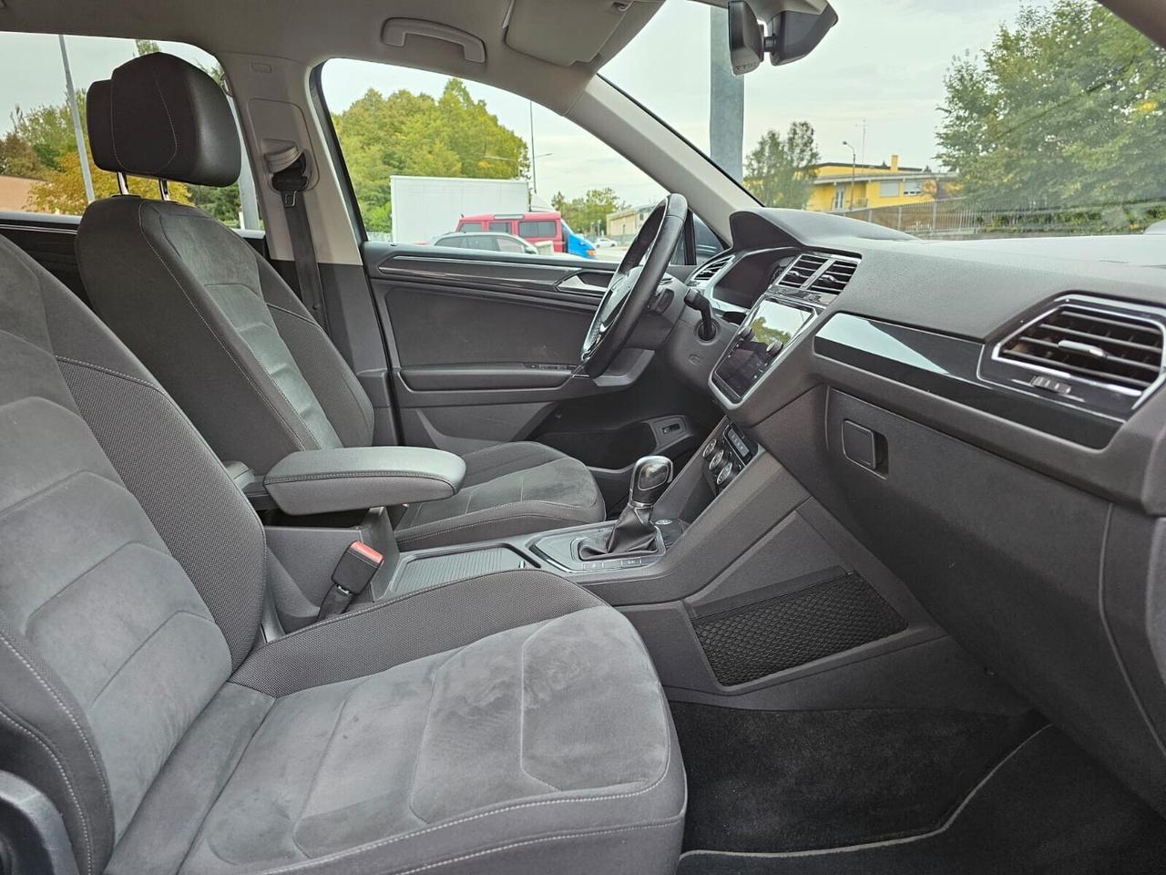 Volkswagen Tiguan Allspace 2.0 TDI 150cv DSG*Navi*Cockpit*Bi-Xeno*