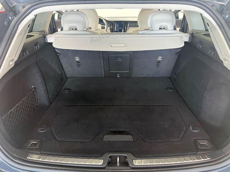 Volvo V60 B3 163CV GEARTRONIC INSCRIPTION **AUTOCARRO N1**