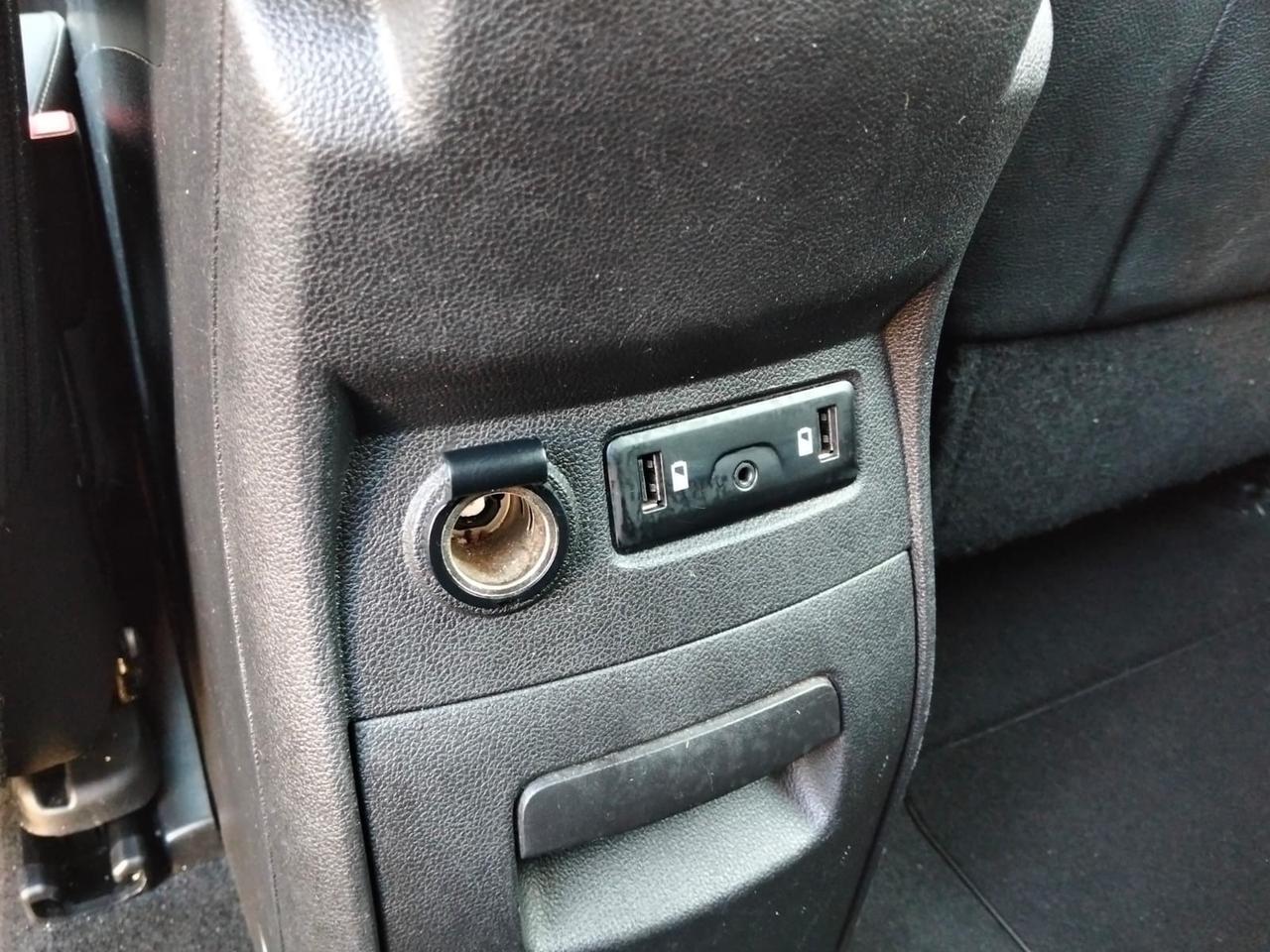 Renault Scenic Blue dCi 120 CV Initiale Paris*Navi*Camera