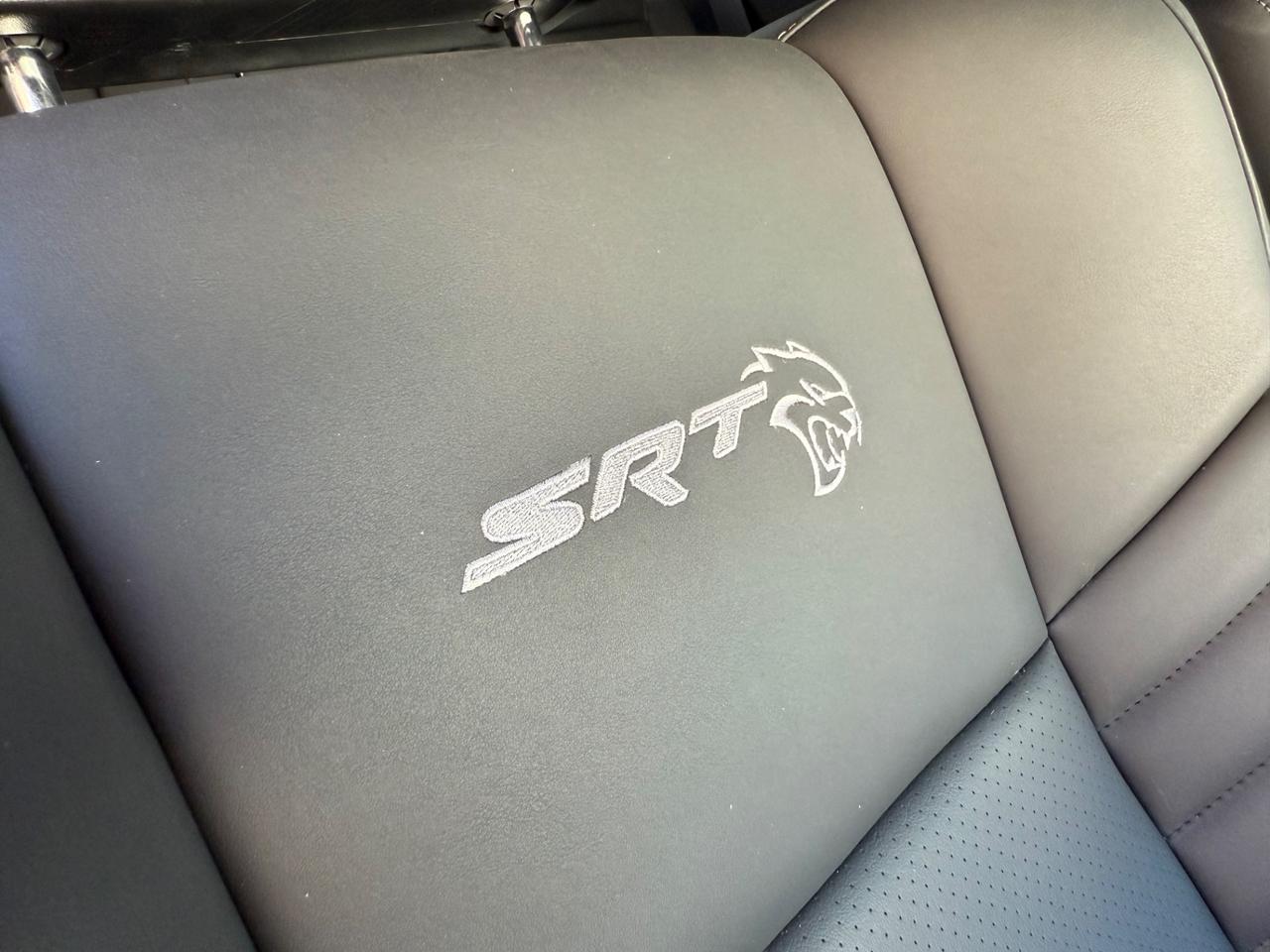 Dodge Challenger SRT Hellcat 6.2 V8 717cv