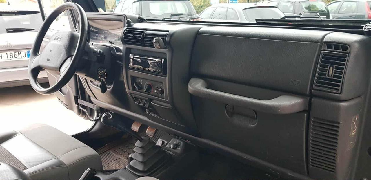 Jeep Wrangler 2.5 Sport GPL