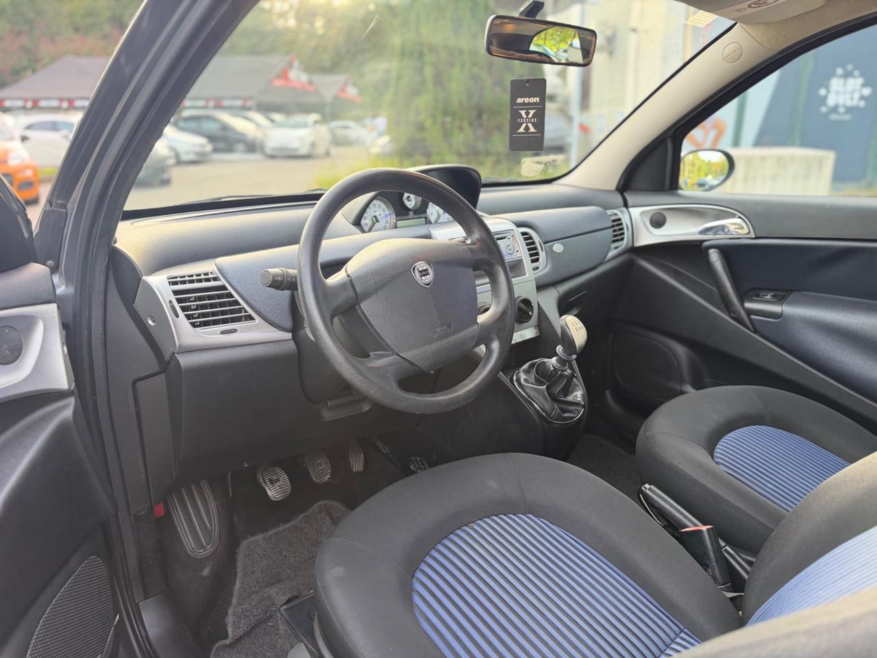 Lancia Ypsilon 1.2 Argento*Neopatentati*