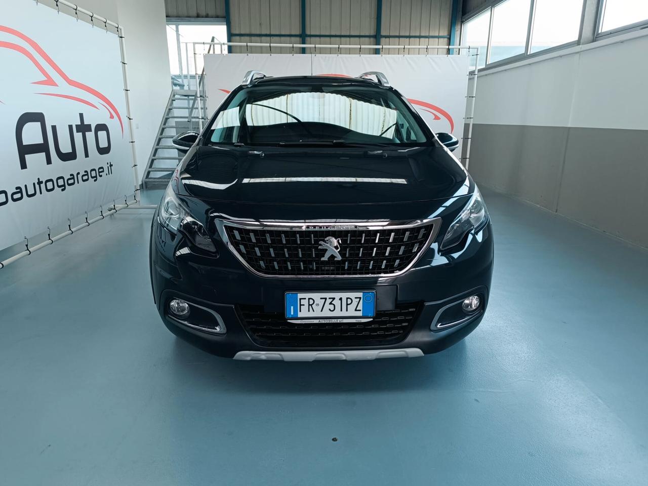 Peugeot 2008 BlueHDi 100 S&S Black Matt