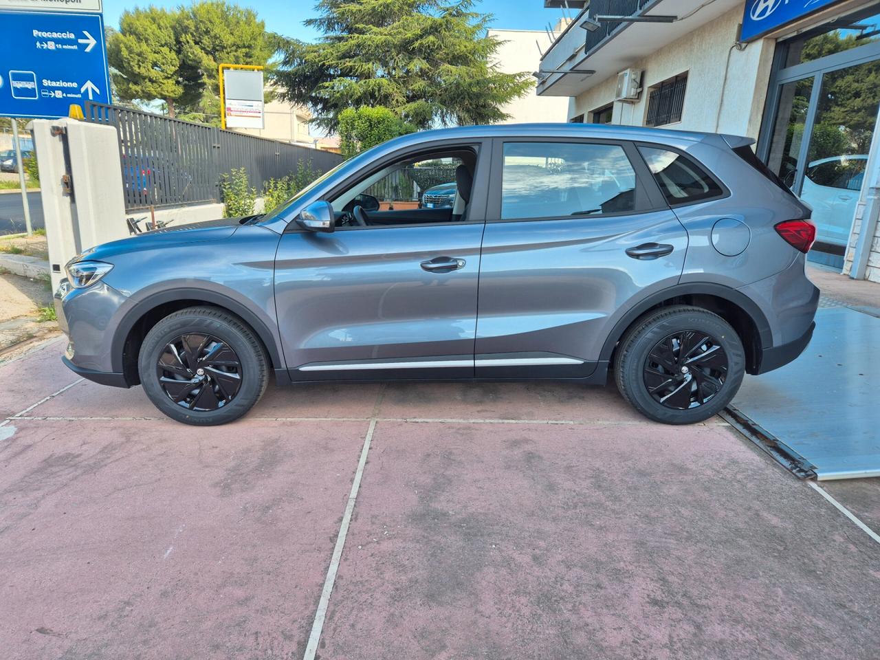 MG ZS 1.5 MT 2025 NUOVA STANDARD