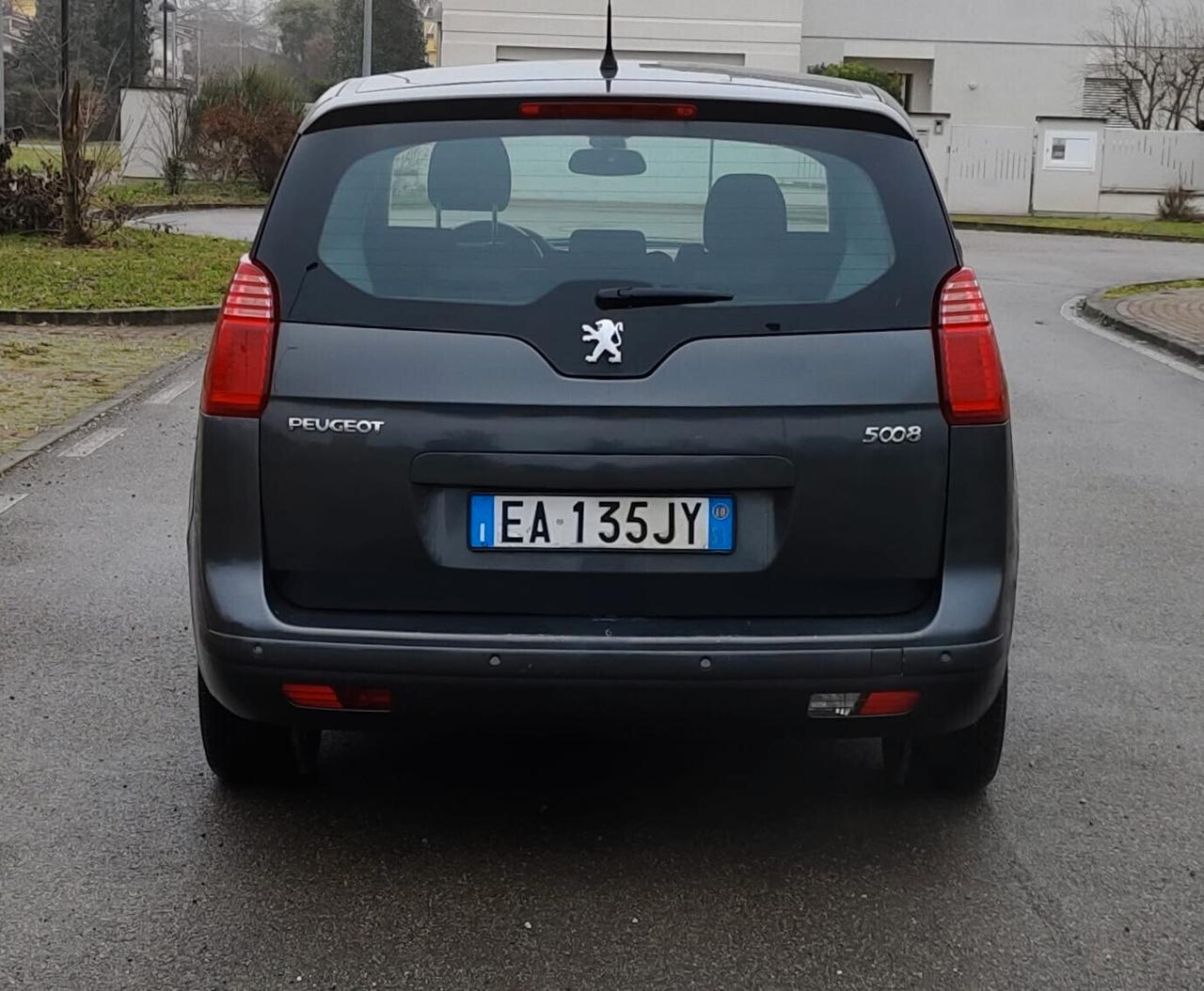 Peugeot 5008 1.6 HDi 112CV Business