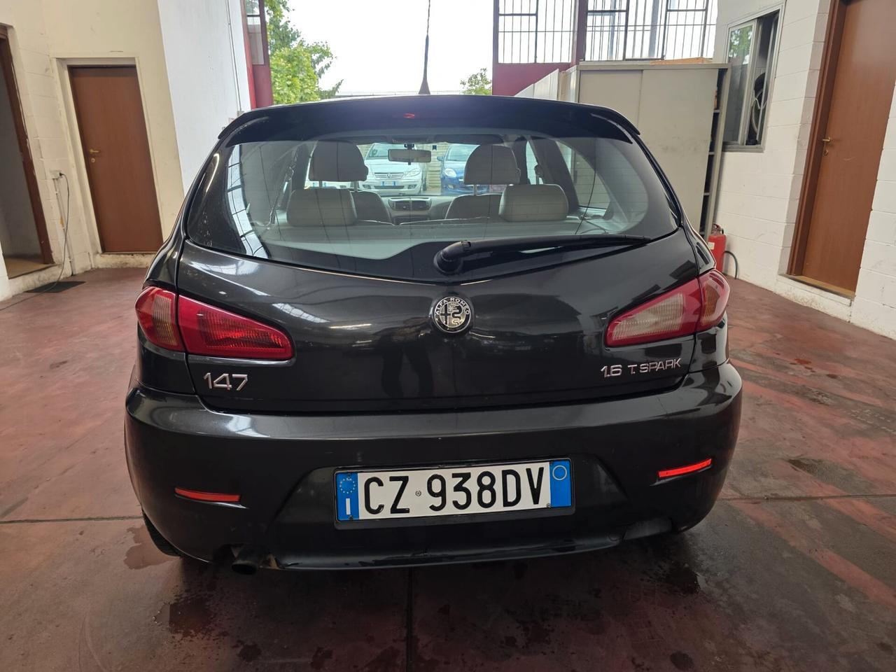 Alfa Romeo 147 1.6 16V 5P BLACK LINE GPL
