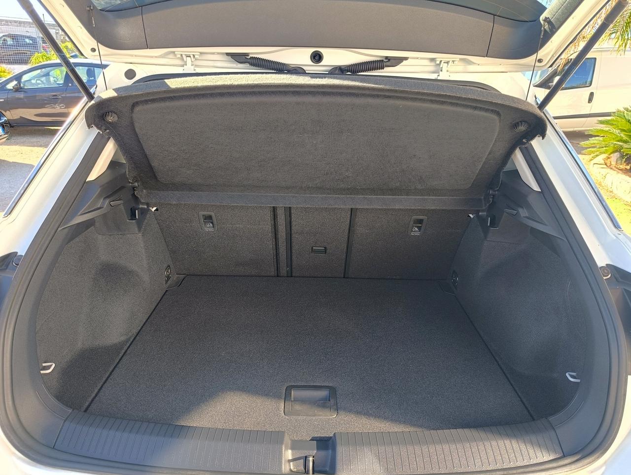 Volkswagen T-Roc 1.6 TDI SCR Advanced BlueMotion Technology - 2020