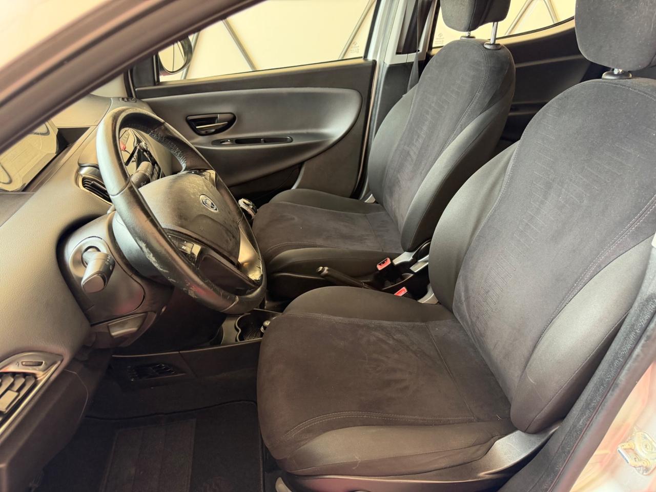 Lancia Ypsilon 1.3 MJT 16V 95 CV 5 porte S&S Gold