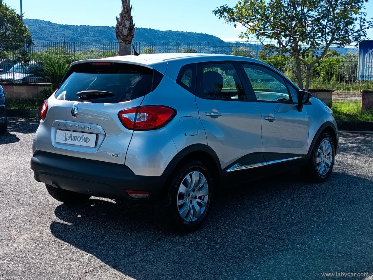 RENAULT Captur 1.5 dCi 8V 90 CV S&S Live NAVI