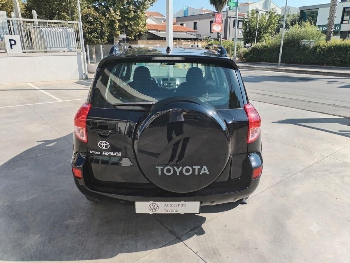 Toyota RAV 4 RAV4 2.2 D-4D 177 CV Luxury