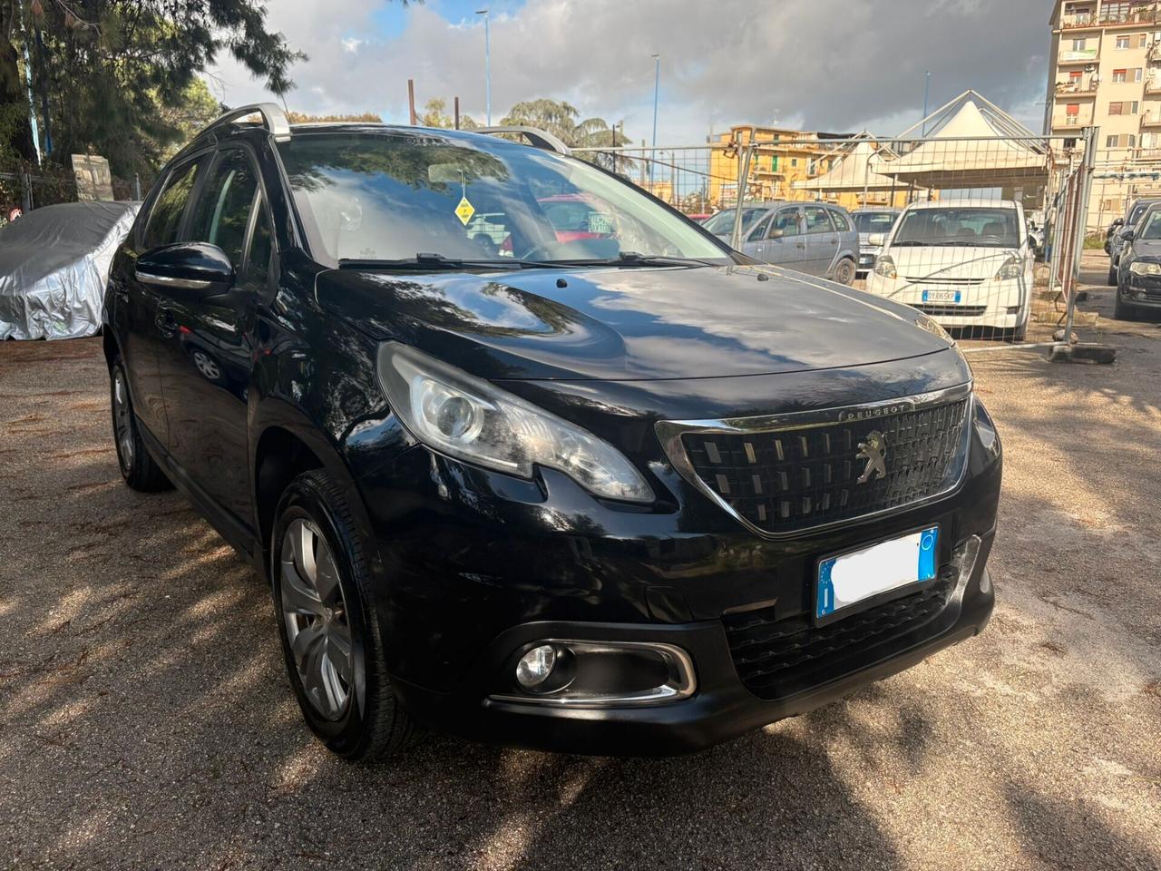 PEUGEOT 2008 1.6 HDI Black Matt - 2018