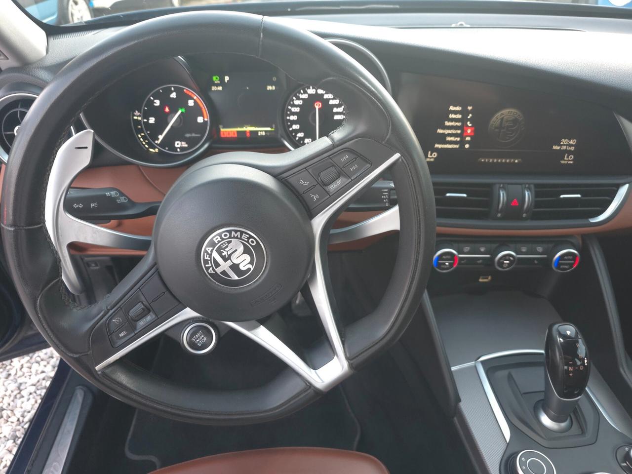 Alfa Romeo Giulia 2.2 Turbodiesel 210 CV AT8 AWD Q4 Veloce