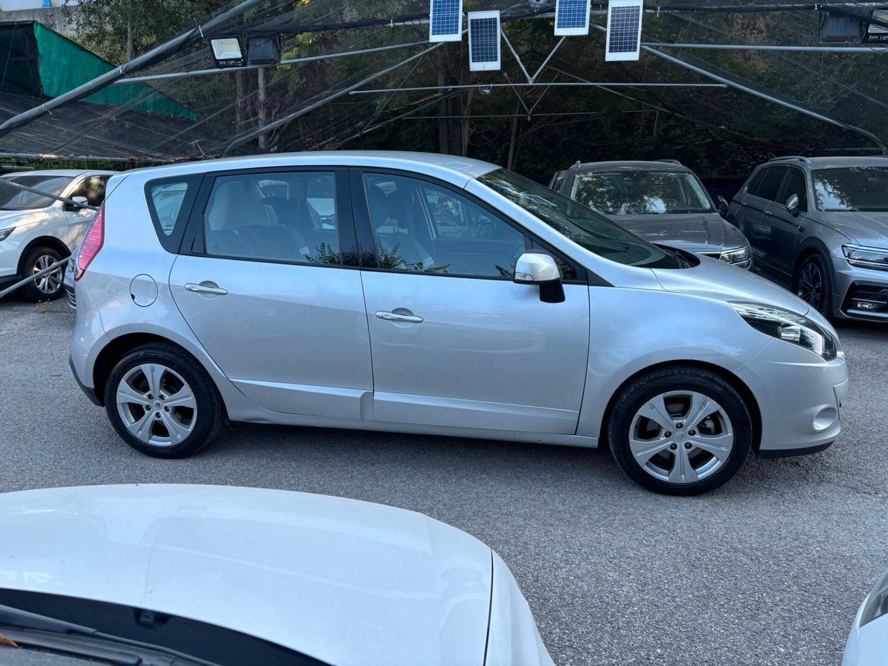 Renault Scenic X-Mod 1.5 dCi 110CV Luxe