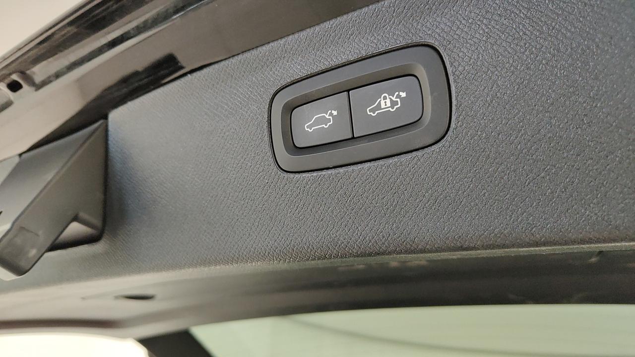 VOLVO XC90 2.0 t8 phev Ultra Dark awd 7p.ti auto