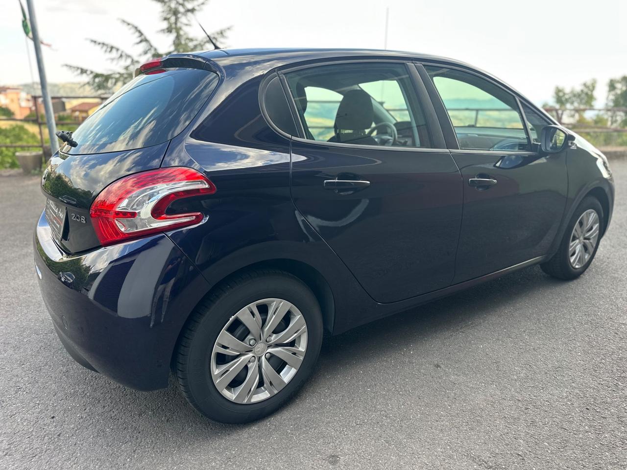 Peugeot 208 1.2 VTi 82 CV 5 porte Allure