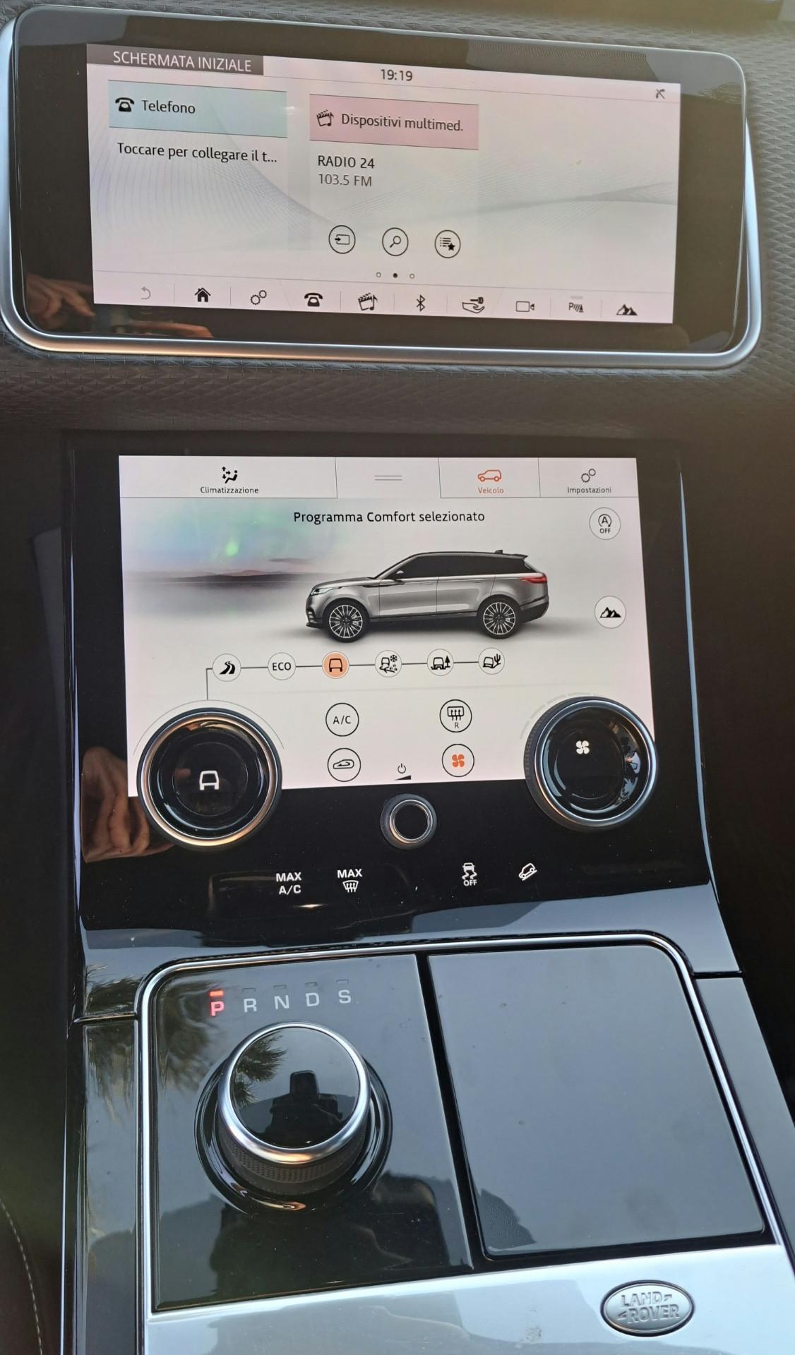 Land Rover Range Rover Velar Range Rover Velar 2.0D I4 180 CV R-Dynamic