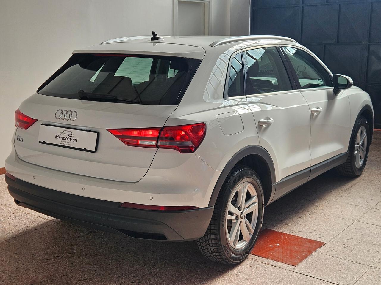 Audi Q3 35 TDI S tronic Business