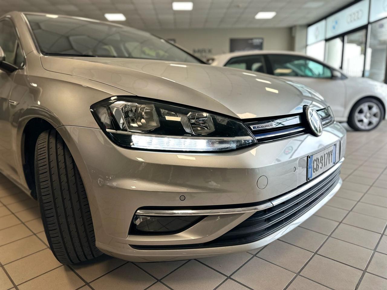 Volkswagen Golf Variant 1.5 TGI DSG Style