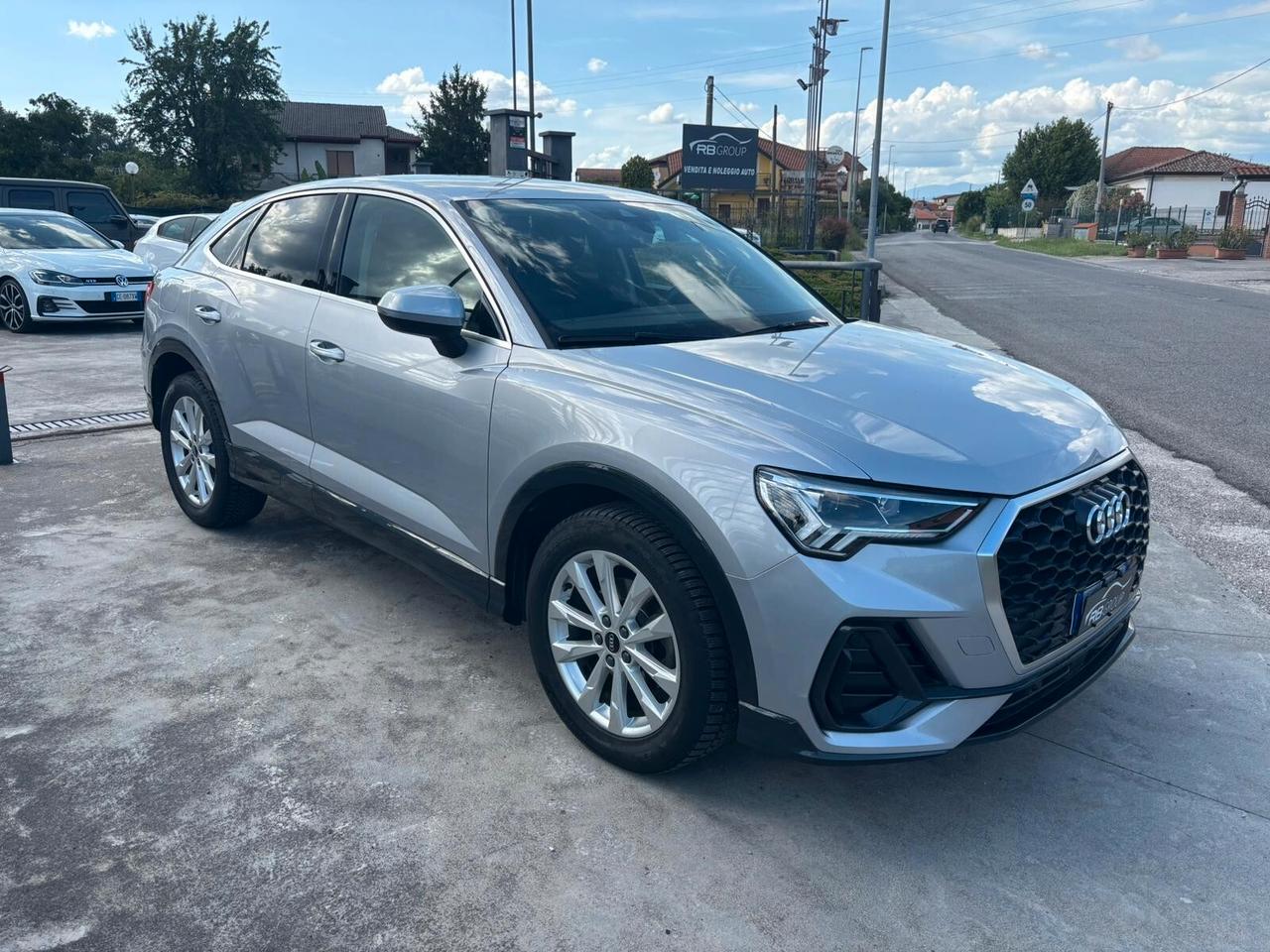 Audi Q3 35 TFSI Business Advanced