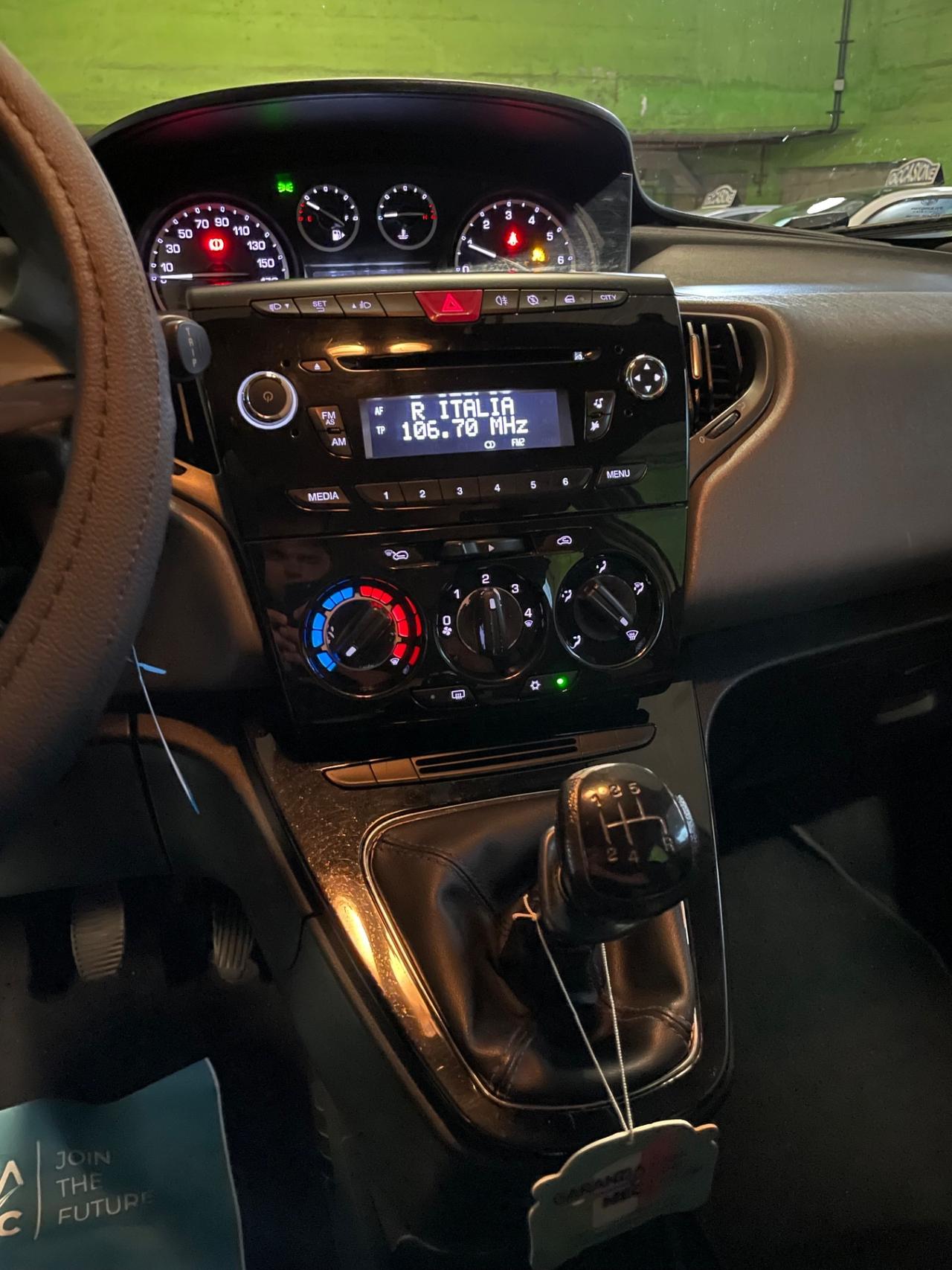 Lancia Ypsilon 1.2 Neopatentati Euro 6