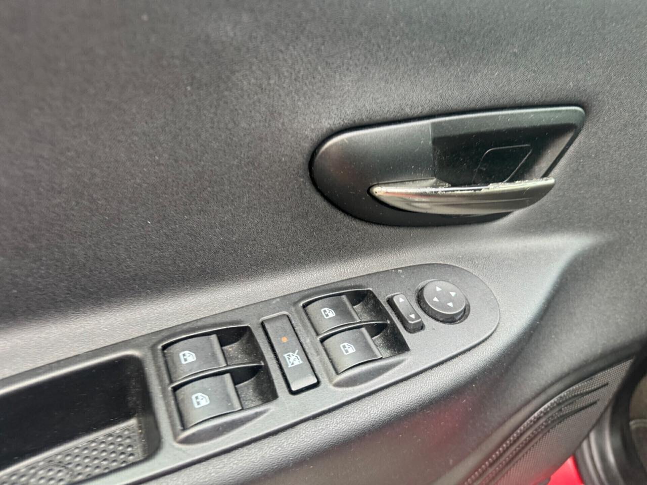 Lancia Ypsilon 1.3 MJT 16V 95 CV 5 porte S&S 2013