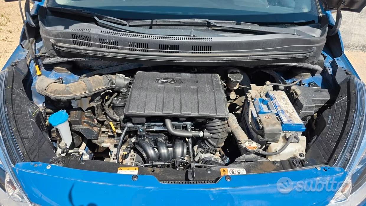 Hyundai i10 1.0 basis